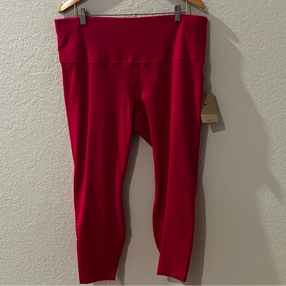 NWT Nike 2X Tight Fit High Rise 7/8 Bright Pink MSRP: $65.00